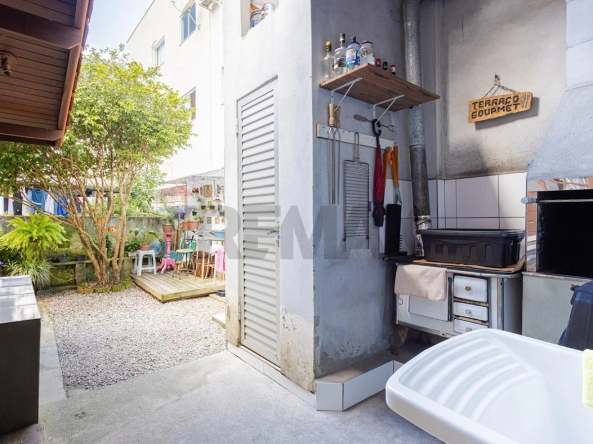 Casa 3 Quartos à Venda em Ingleses, Florianópolis — 68 m²