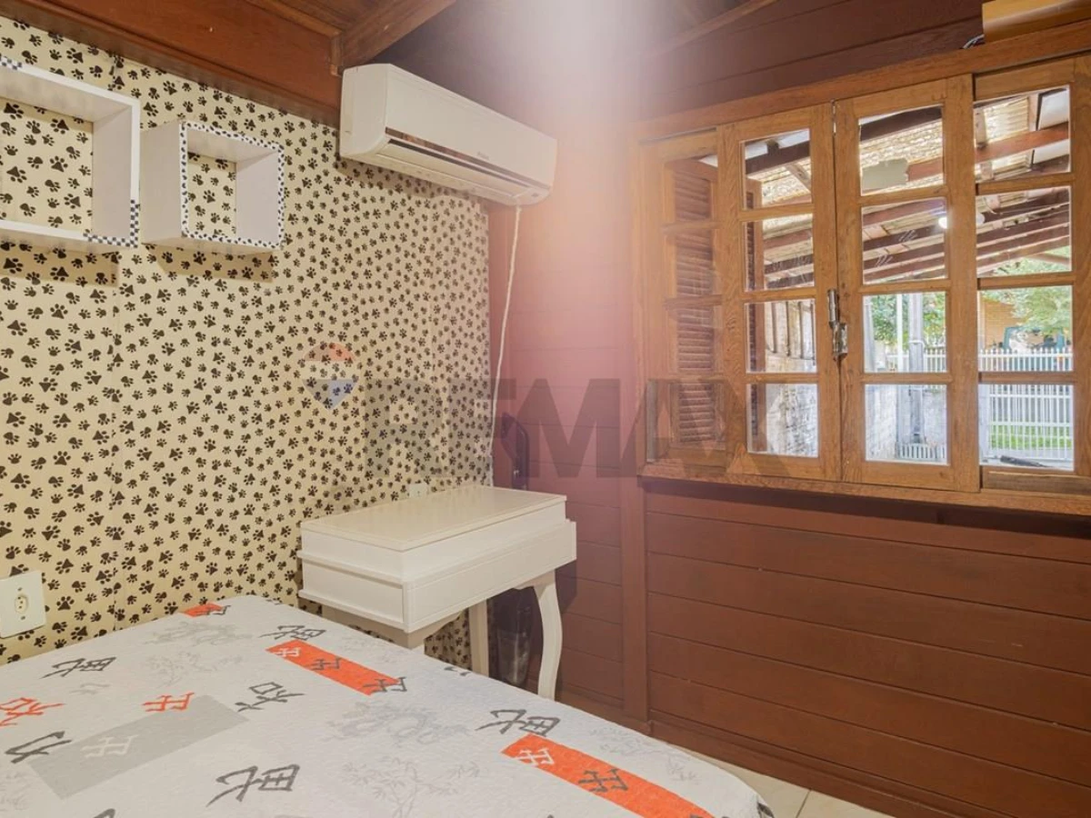 Casa 3 Quartos à Venda em Ingleses, Florianópolis — 68 m²