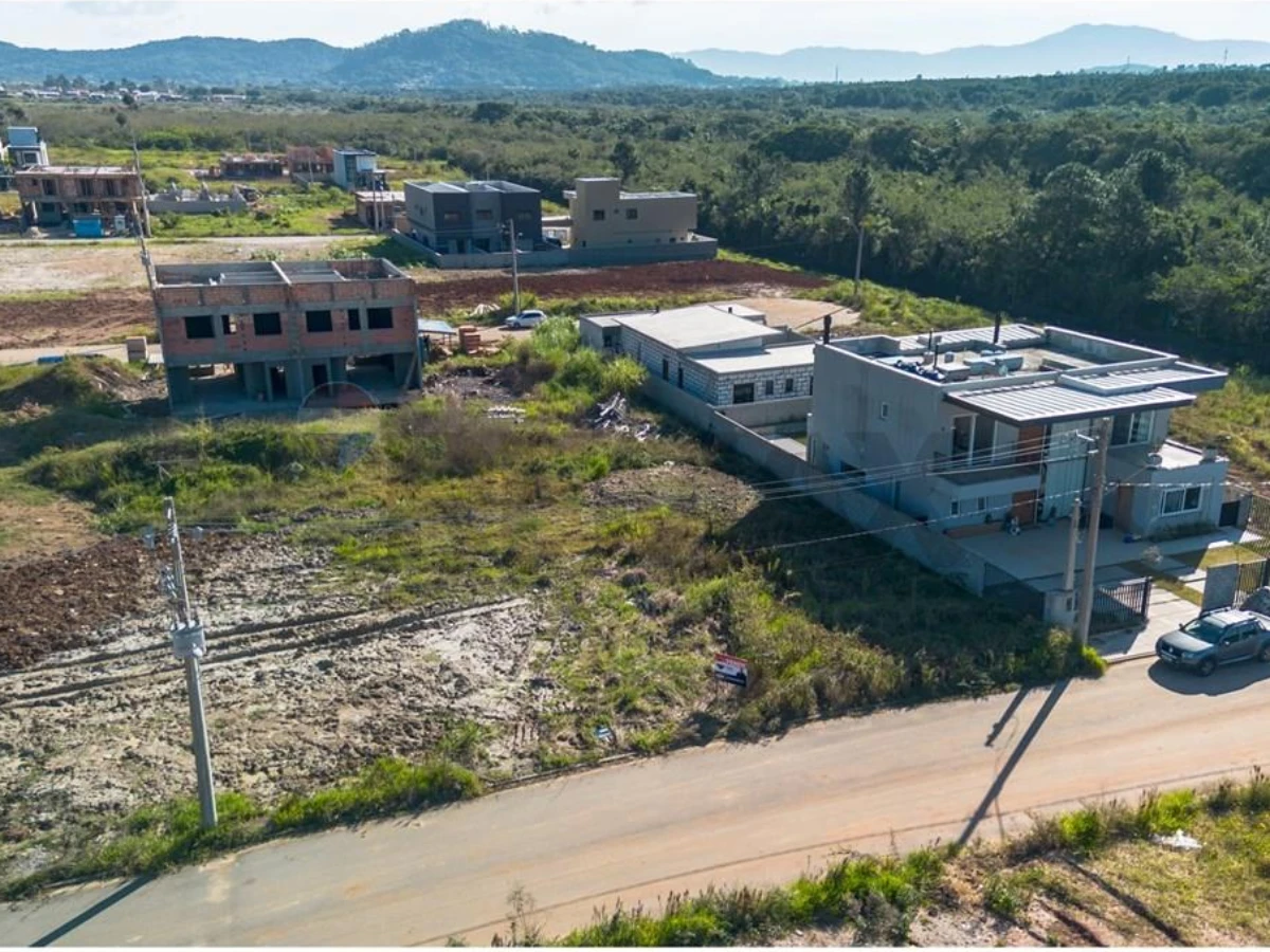 Terreno 450 m² à Venda — Vargem do Bom Jesus, Florianópolis