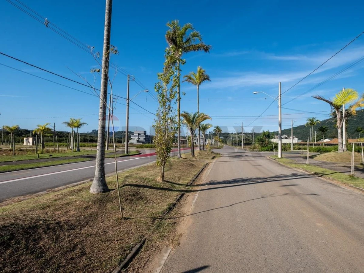 Terreno 450 m² à Venda — Vargem do Bom Jesus, Florianópolis