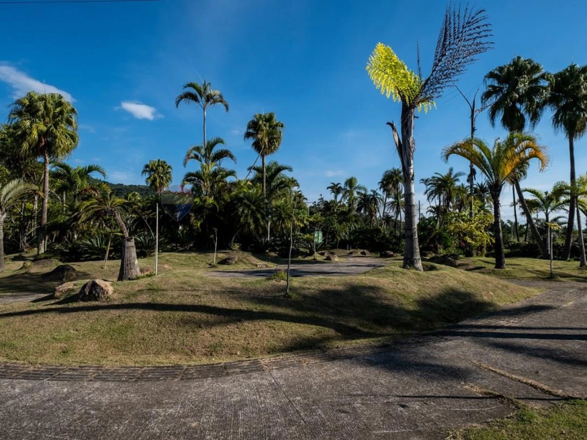 Terreno 450 m² à Venda — Vargem do Bom Jesus, Florianópolis
