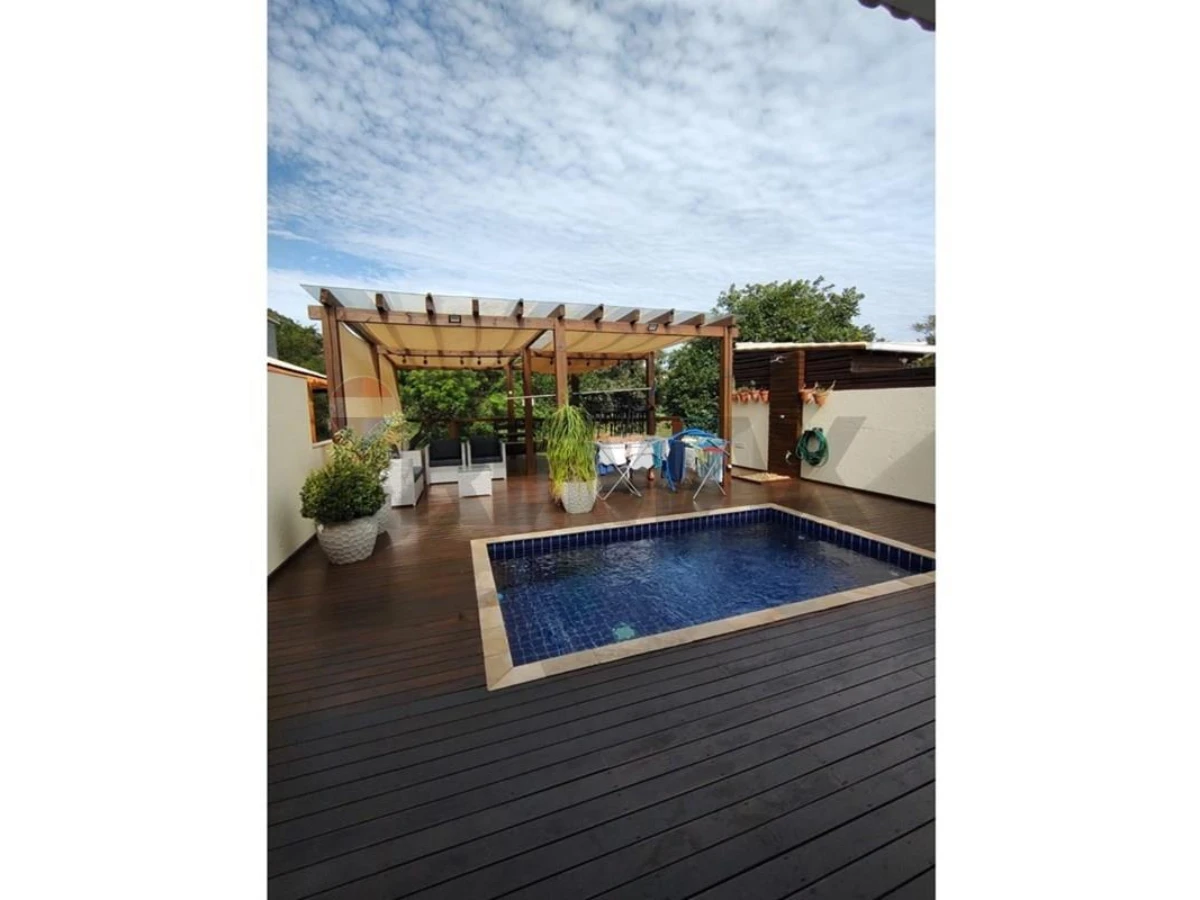 Casa 2 Dormitorios con Piscina en Venta, Cachoeira do Bom Jesus, Florianópolis