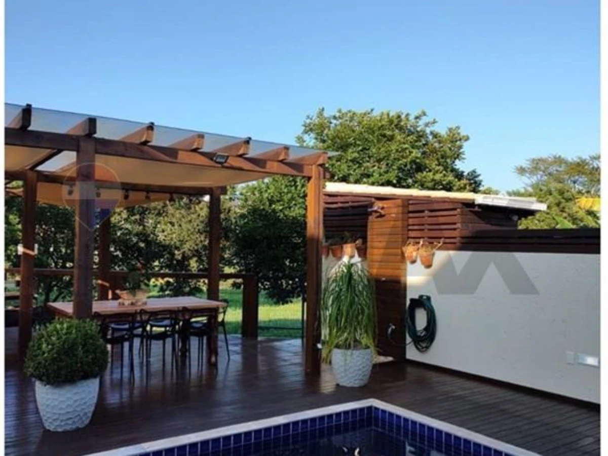 Casa 2 Dormitorios con Piscina en Venta, Cachoeira do Bom Jesus, Florianópolis