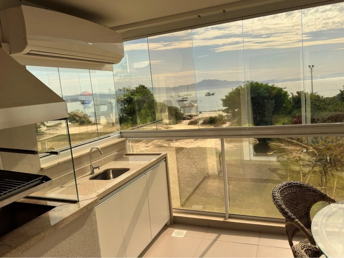 Apartamento 3 Suítes com Vista para o Mar — Cachoeira do Bom Jesus, Florianópolis
