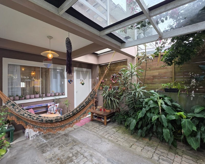 Casa de 2 Suites en Venta en Ingleses, Florianópolis — 97 m²