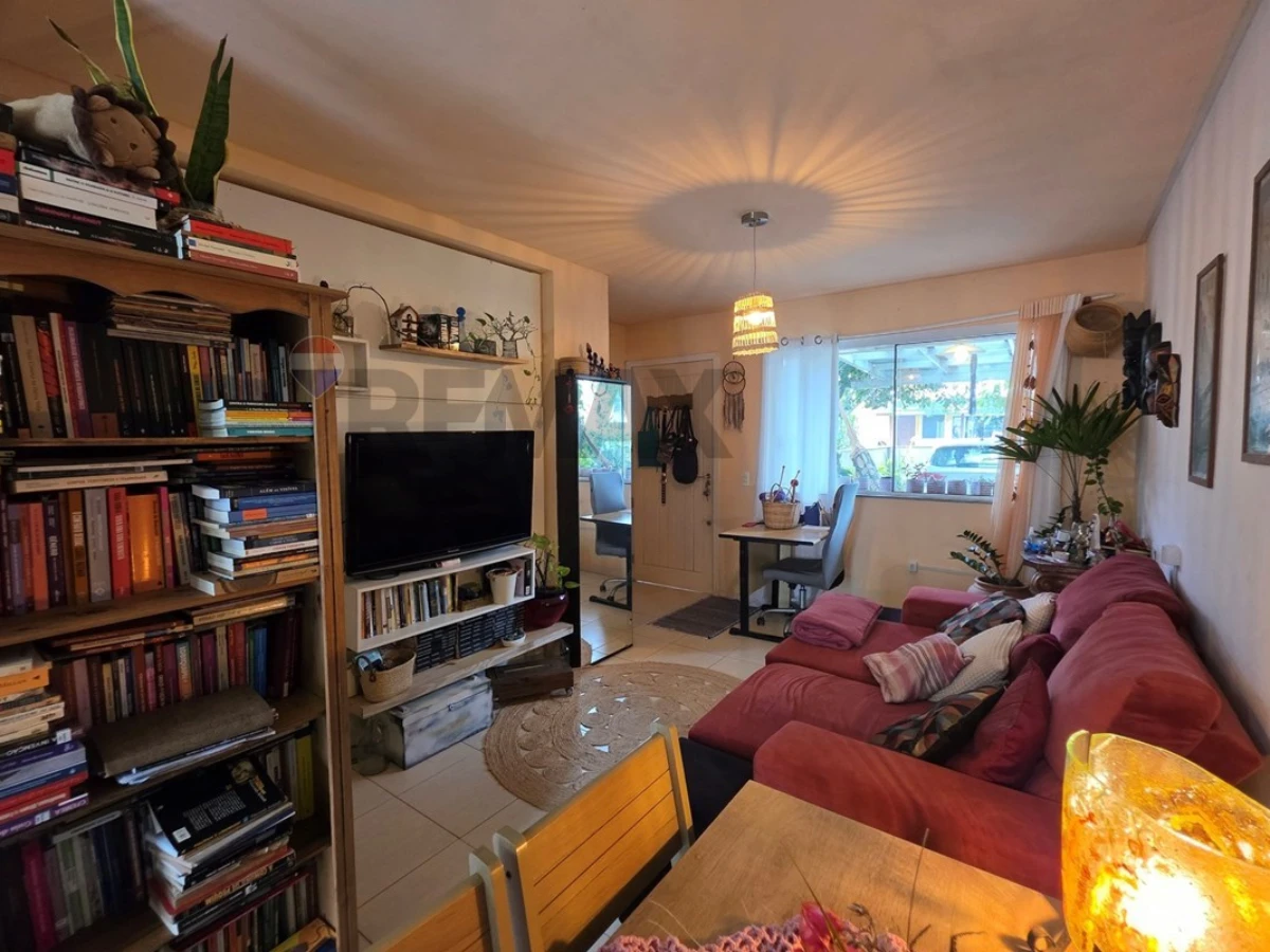 Casa de 2 Suites en Venta en Ingleses, Florianópolis — 97 m²