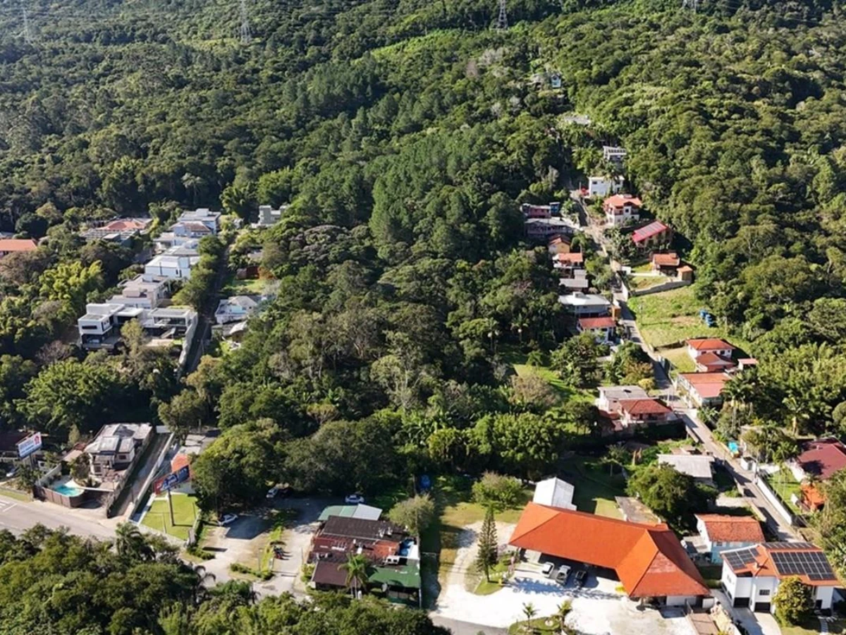 Участок 38 000 м² на продажу — Itacorubi, Florianópolis