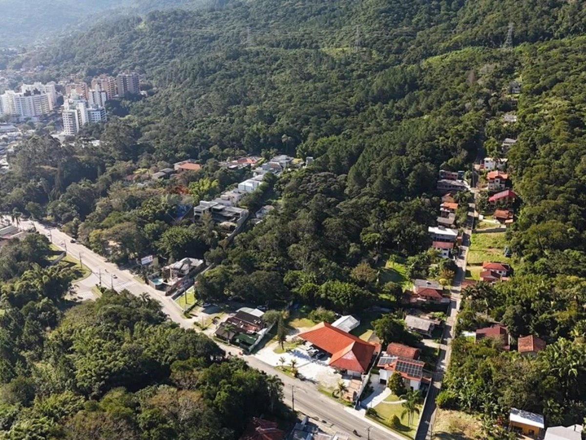 Участок 38 000 м² на продажу — Itacorubi, Florianópolis