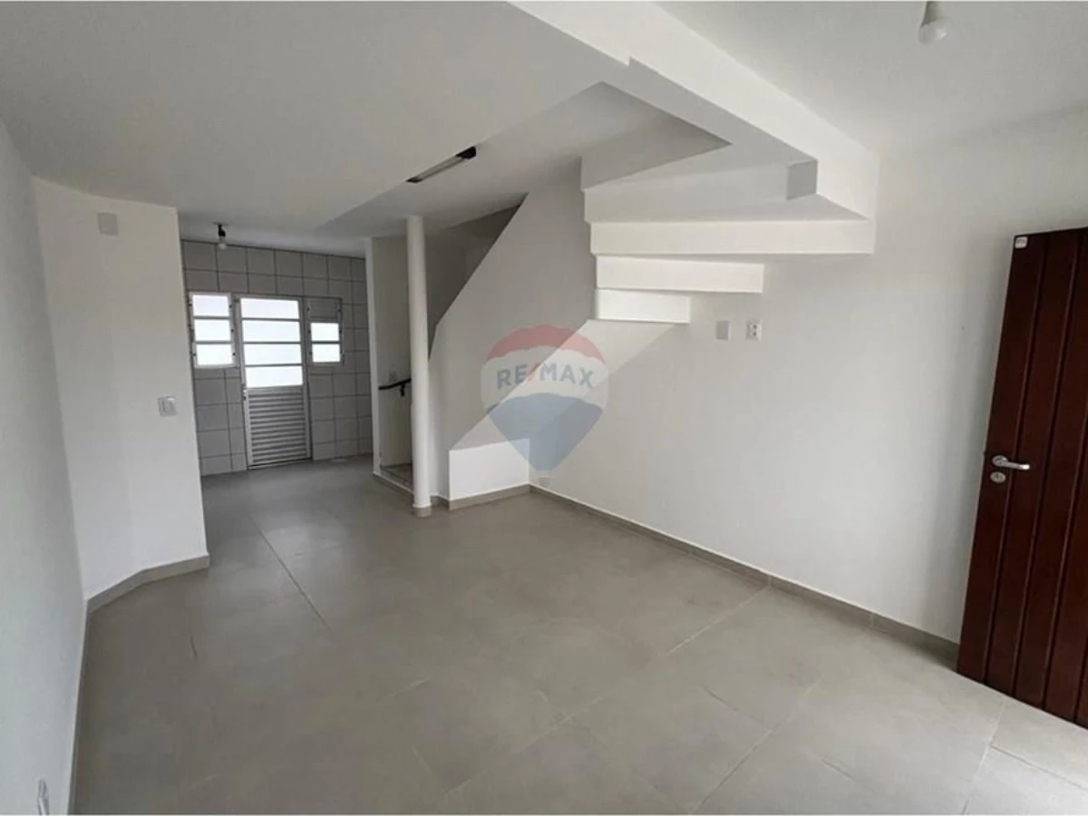 Apartamento 2 Quartos à Venda em Ingleses, Florianópolis — 61,5 m²